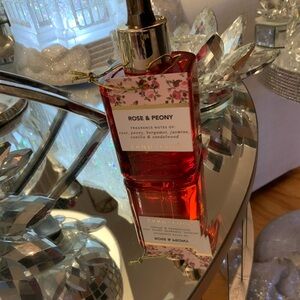 Sand + Fog Rose & Peony Body Mist - Red